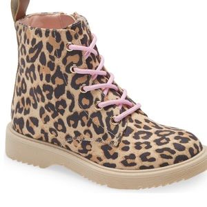 Tucker and Tate girls tan leopard boots
